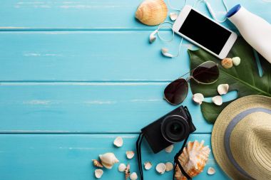 Tatil arka plan kopya alanı ile mavi ahşap, en iyi görünümü üzerinde