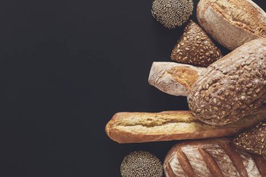 Fırın kavramı. Ekmek arka plan üzerinde balck izole bol