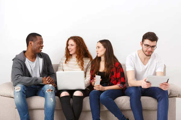 Diverse young students preparing for exam at home — Stock Photo, Image