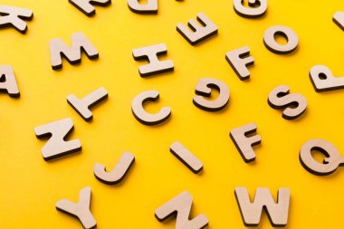 Ahşap İngilizce harfleri arka plan