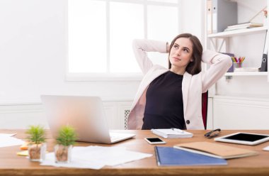 tatil hakkında rüya iş kadını