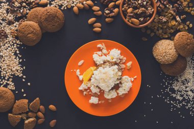 Sağlıklı kahvaltı - yulaf lapası, Natürmort