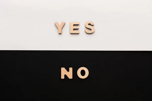 Palabras Sí y No sobre fondo de contraste —  Fotos de Stock