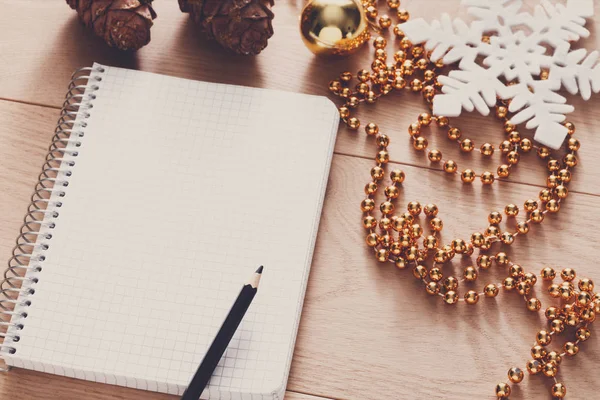 Hintergrund der Weihnachtsplanung. Vorbereitung auf die Feiertage — Stockfoto