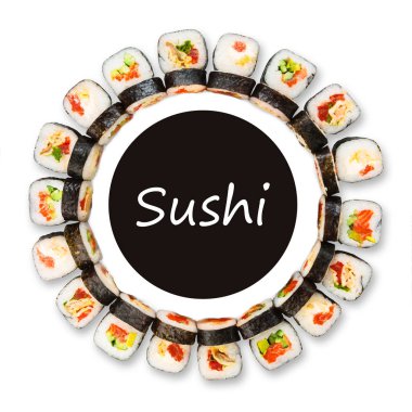 Suşi, maki ve beyaz arka plan üzerinde izole rulo