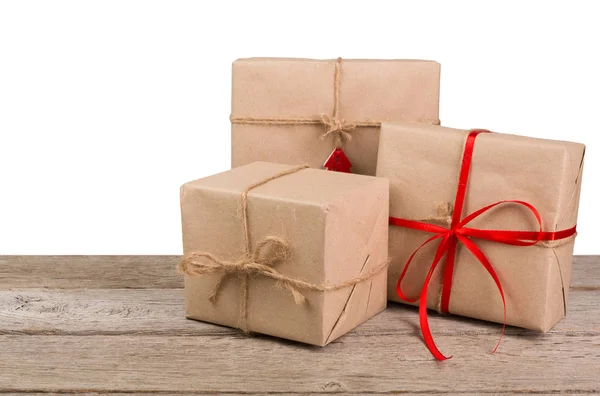 Κουτιά δώρο διακοπών Χριστουγέννων στην Πράσινη Βίβλο για λευκό ξύλο — Φωτογραφία Αρχείου