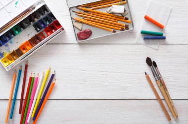 Çizim araçları, kırtasiye, işyeri sanatçı