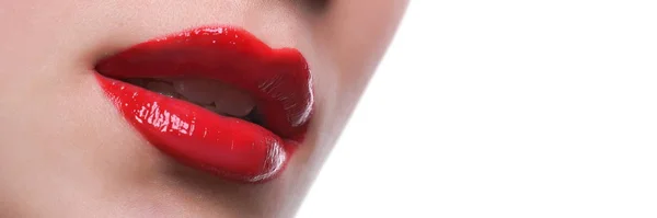 Make-up artist applicare il rossetto con pennello, bellezza — Foto Stock