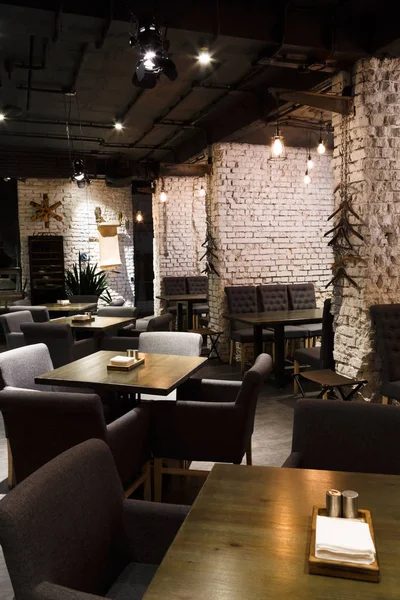 Interieur van modern restaurant, loft-stijl — Stockfoto