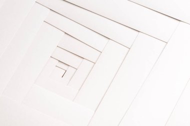 Kağıt geometrik kompozisyon, arka plan