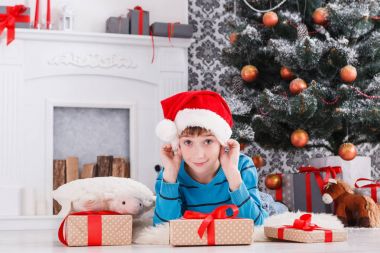 Yakışıklı Santa şapka çıkartıyorum Noel hediyesi