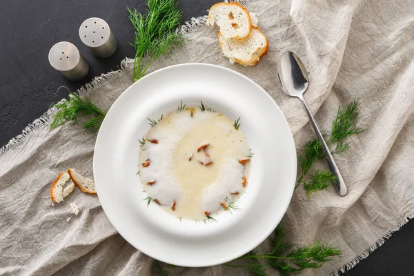Vynikající krémová polévka s medem houba pohled shora — Stock fotografie