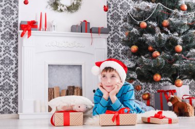 Yakışıklı Santa şapka çıkartıyorum Noel hediyesi