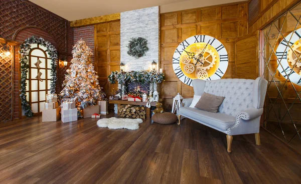 Rahat Noel iç çam ağacı ve şömine