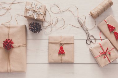 Noel tatili zanaat sicim ile mevcut kaydırma