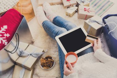 Online Kredi kartı ile alışveriş kadın