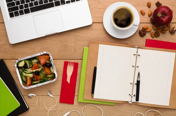 Sağlıklı gıda teslim, diyet yemek ile öğle yemeği kutusu