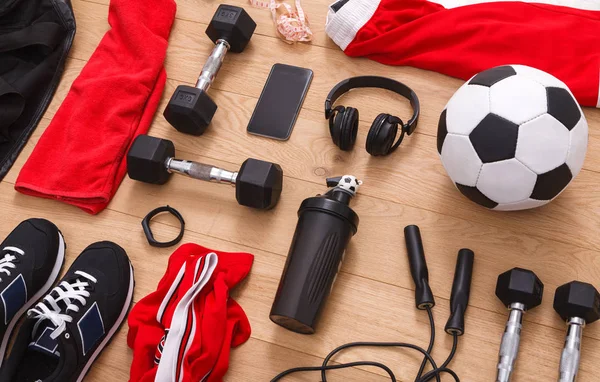 Workout, soccer and sport equipment background — Stock Photo, Image
