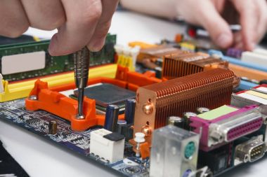 Multimetre ile anakart kontrol mühendisi