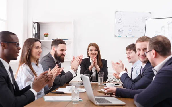 Business corporate meeting with female boss. Employees clapping hands cheering successful reporter — Stock Photo, Image