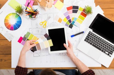 İç mimar paleti üstten görünüm ile çalışma