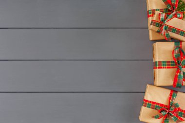 Kraft kağıt, Resepsiyon arka plan şeritler yaratıcı xmas hediye kutuları