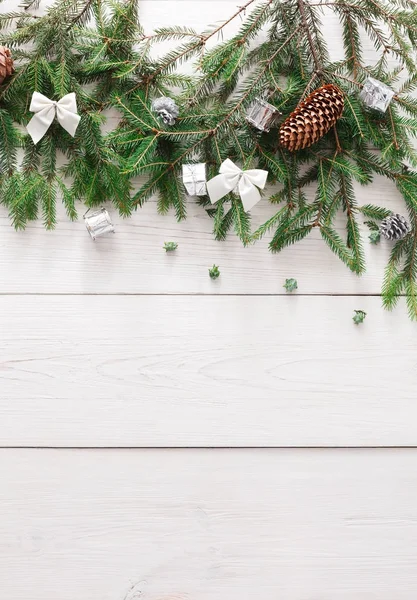 Noel dekorasyon, yay ve çelenk çerçeve arka plan