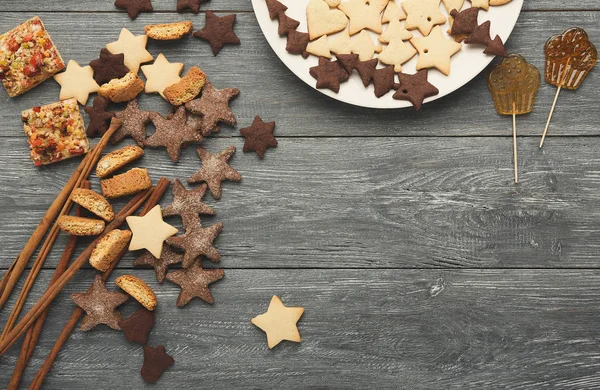 Galletas de jengibre fondo con espacio de copia —  Fotos de Stock