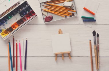 Çizim araçları, kırtasiye, işyeri sanatçı