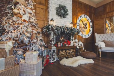 Rahat Noel iç çam ağacı ve şömine