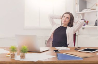 tatil hakkında rüya iş kadını