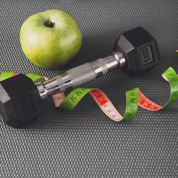 Fitness equipment and healthy lifestyle concept — Stock Photo, Image