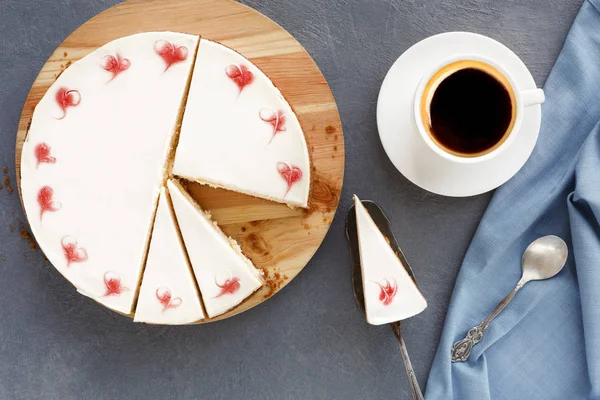 New York cheesecake op donkere achtergrond — Stockfoto