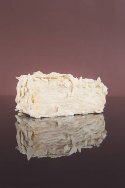 Klasik Napoleon kek ayna masada bölümünü