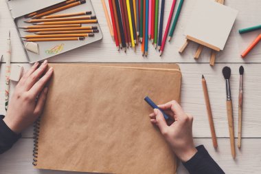 İşyeri sanatçı, düz yatıyordu, en iyi görünüm, masaüstü