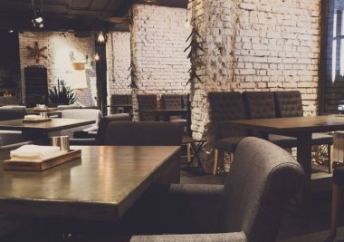 Modern Restoran, loft tarzı iç