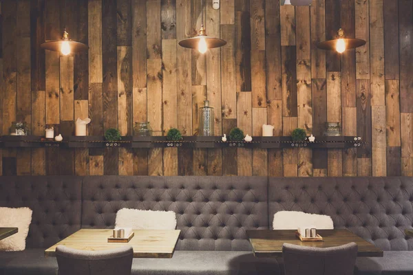 Vintage Holz Loft Interieur des Restaurants — Stockfoto