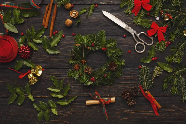 Creative diy hobby. Handmade craft christmas decoration, making wreath — Stock Photo, Image
