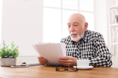 Neşeli komuta sizde Fotoğraflar, kopya alanı arıyor