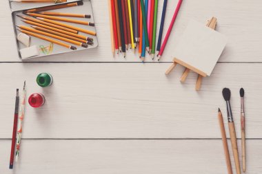 Çizim araçları, kırtasiye, işyeri sanatçı