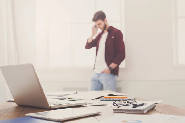 Antecedentes. Espacio de trabajo moderno de oficina — Foto de Stock