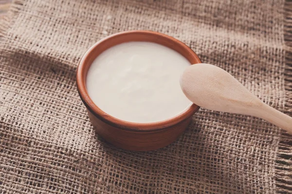 Homemade natural farmer yoghurt for breakfast — Stock Photo, Image