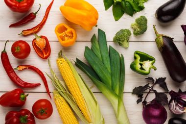 Gökkuşağı renkli sebze ile arka plan