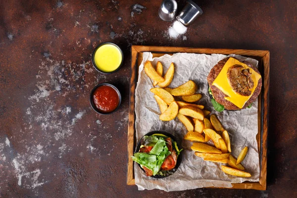 Take away burger menu on wooden tray top view — Stock Photo, Image