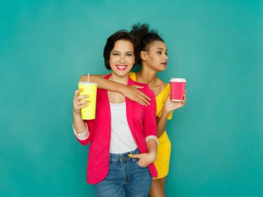 Azur studio geçmiş vasıl poz iki kız arkadaşım