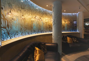 Modern otel koltukta ile lüks dinlenme bölgesi