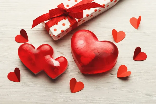 Valentine day background, handmade hearts on wood with copy space — Stock Photo, Image