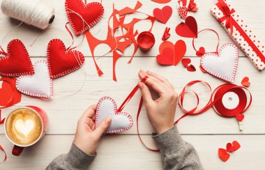 Sevgililer günü el yapımı hediyeler arka plan