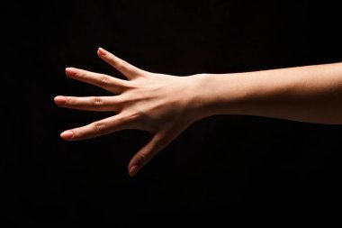 El gösterir ihbarı izole beş numaralı