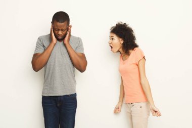 Break up, kızgın çift birbirlerine bağırarak